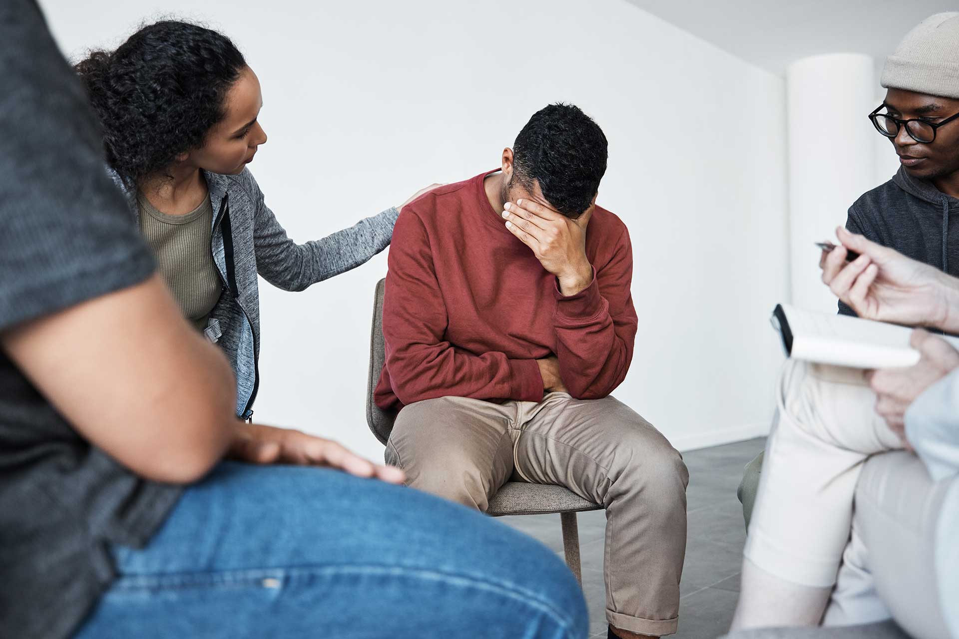 man-having-a-breakdown-during-group-therapy-sessio-TS8MEJM.jpg